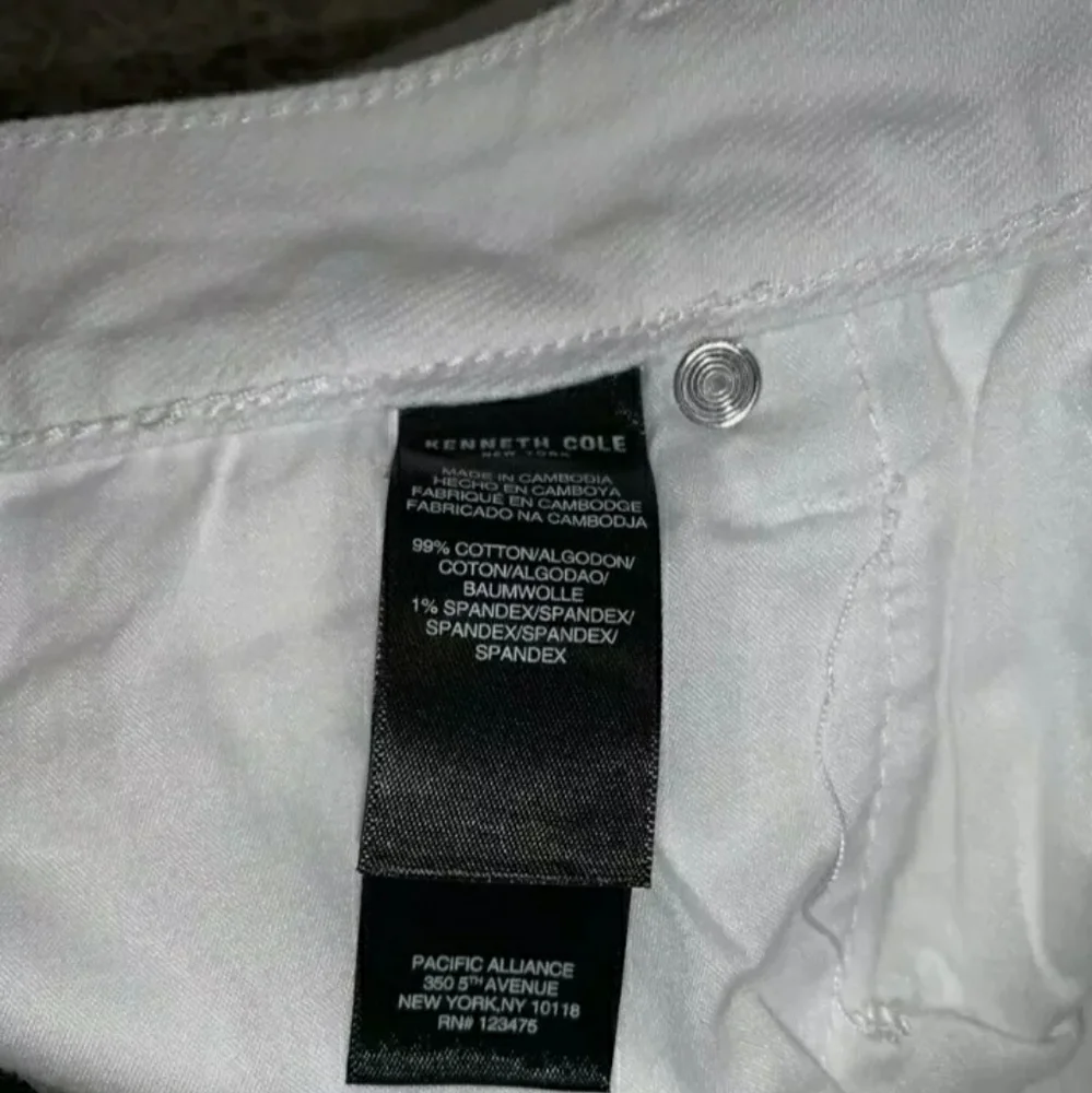 Kenneth Cole button Fly High Rise 8/29 - Picture 3 of 13